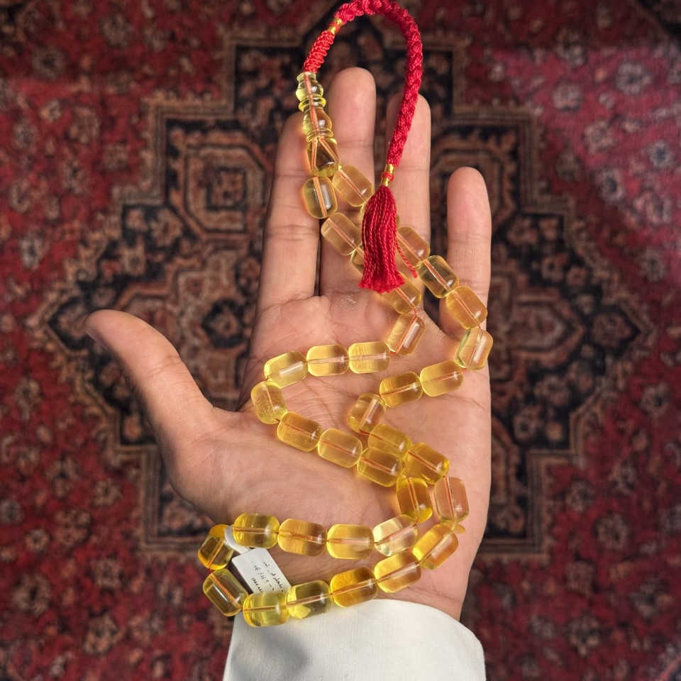 كهرمان شفاف ١